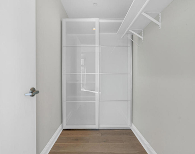 801 S Grand Avenue - Photo Thumbnail 39