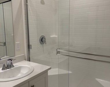 2420 E. Lincoln Avenue - Photo Thumbnail 25