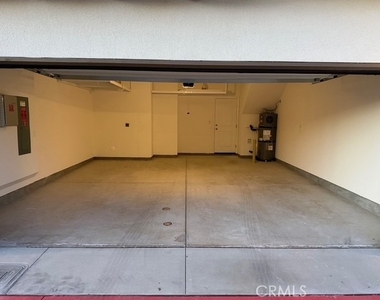 2420 E. Lincoln Avenue - Photo Thumbnail 29