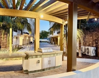 2420 E. Lincoln Avenue - Photo Thumbnail 35