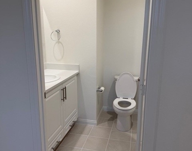 2420 E. Lincoln Avenue - Photo Thumbnail 4