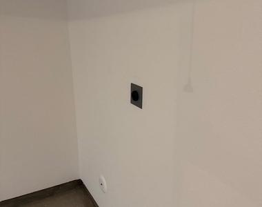 2420 E. Lincoln Avenue - Photo Thumbnail 32