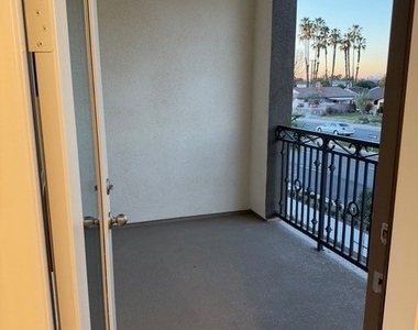 2420 E. Lincoln Avenue - Photo Thumbnail 11