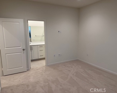 2420 E. Lincoln Avenue - Photo Thumbnail 22