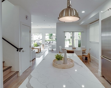 608 Heliotrope - Photo Thumbnail 25