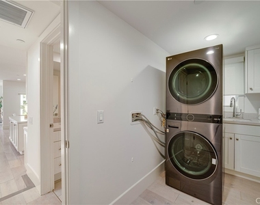 608 Heliotrope - Photo Thumbnail 38