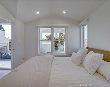 608 Heliotrope - Photo Thumbnail 56