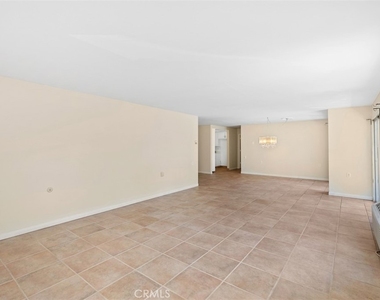 969 Calle Aragon - Photo Thumbnail 8