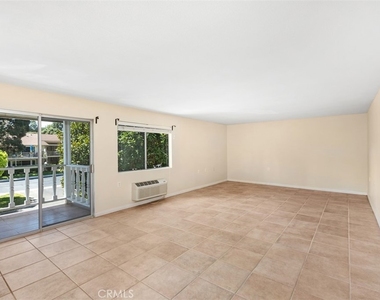 969 Calle Aragon - Photo Thumbnail 5