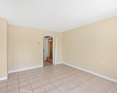 969 Calle Aragon - Photo Thumbnail 15