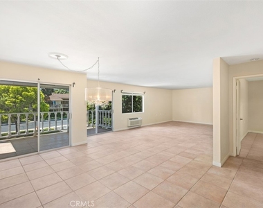 969 Calle Aragon - Photo Thumbnail 4