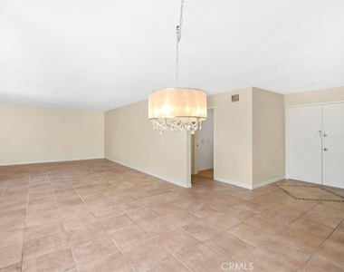 969 Calle Aragon - Photo Thumbnail 10