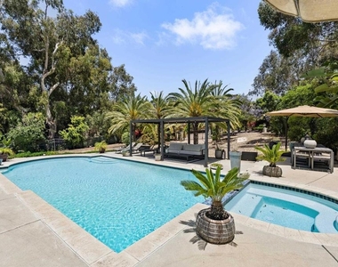 3905 Arroyo Sorrento Rd - Photo Thumbnail 14