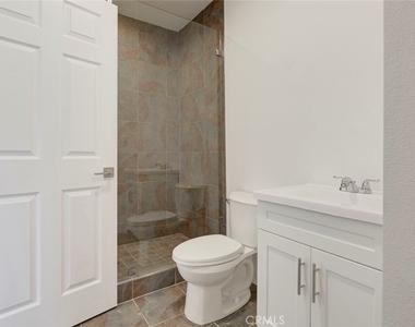 11326 Haskell Avenue - Photo Thumbnail 11