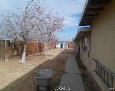 21281 Park - Photo Thumbnail 1