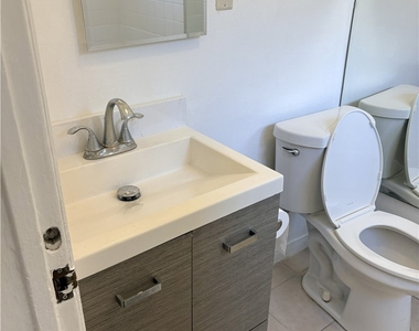 1715 W Olympic - Photo Thumbnail 5
