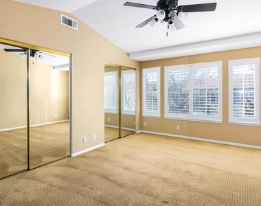 135 Coralflower Ln - Photo Thumbnail 25
