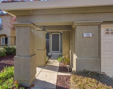 135 Coralflower Ln - Photo Thumbnail 2