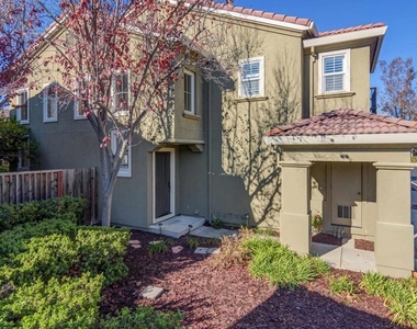 135 Coralflower Ln - Photo Thumbnail 3
