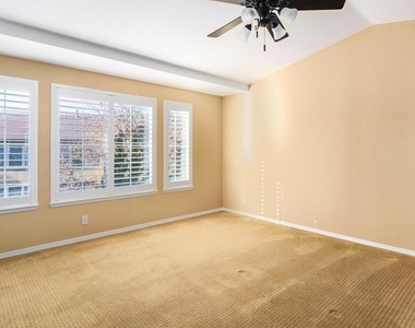 135 Coralflower Ln - Photo Thumbnail 24