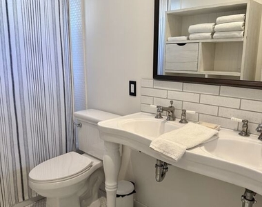 220 France Circle - Photo Thumbnail 20