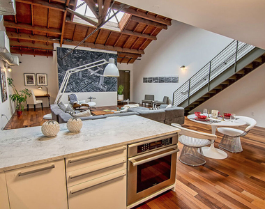 1046 Princeton Drive - Photo Thumbnail 7