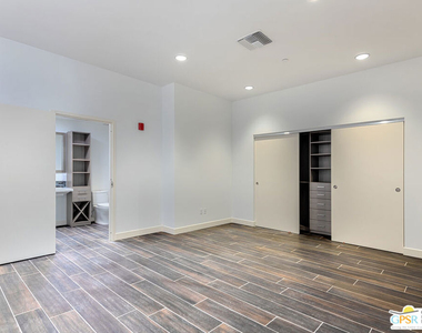 111 N Palm Canyon Drive - Photo Thumbnail 8