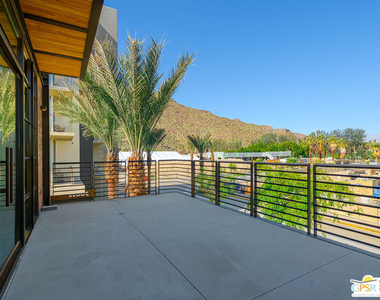 111 N Palm Canyon Drive - Photo Thumbnail 5