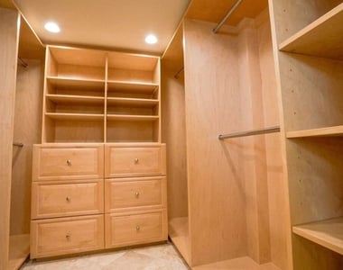 17097 Palisades Circle - Photo Thumbnail 6