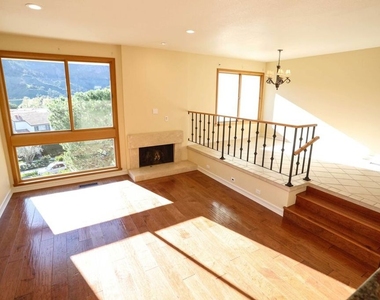 17097 Palisades Circle - Photo Thumbnail 5
