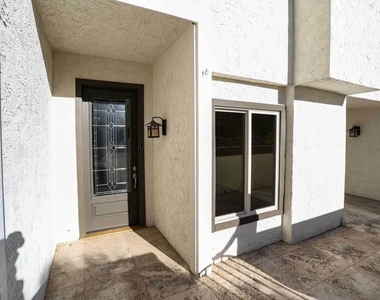 17097 Palisades Circle - Photo Thumbnail 21