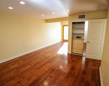 17097 Palisades Circle - Photo Thumbnail 14