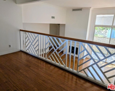 4804 La Villa Marina - Photo Thumbnail 1