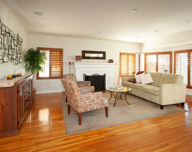5226 College View Avenue - Photo Thumbnail 1