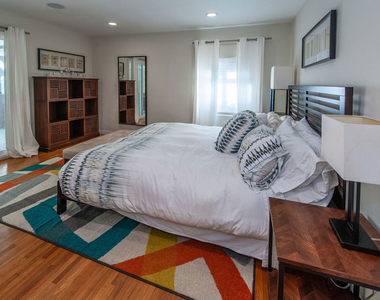 5226 College View Avenue - Photo Thumbnail 6