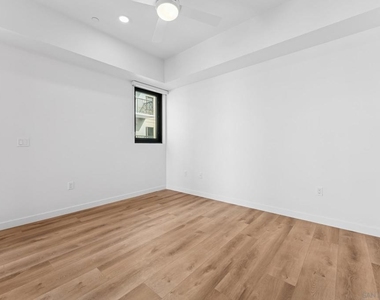 3922 Park Blvd - Photo Thumbnail 9