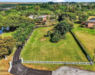 10965 La Reina Road - Photo Thumbnail 2