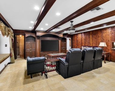 10965 La Reina Road - Photo Thumbnail 8