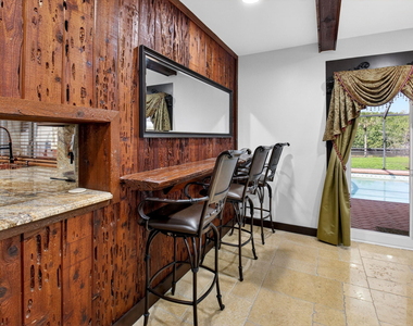10965 La Reina Road - Photo Thumbnail 14