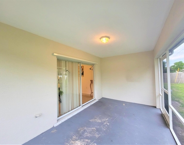 351 Del Monte Road - Photo Thumbnail 27