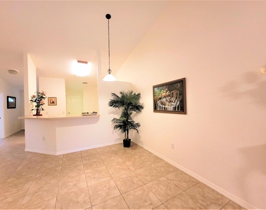 351 Del Monte Road - Photo Thumbnail 8