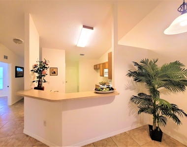 351 Del Monte Road - Photo Thumbnail 6