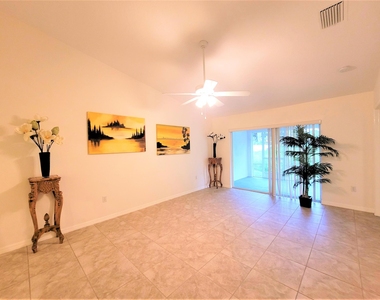 351 Del Monte Road - Photo Thumbnail 11