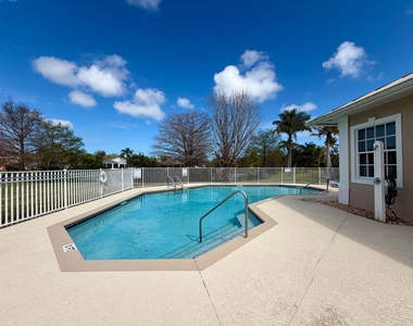 6295 33rd Manor - Photo Thumbnail 20