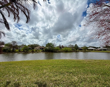 6295 33rd Manor - Photo Thumbnail 1