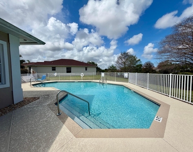 6295 33rd Manor - Photo Thumbnail 21