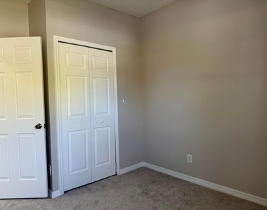 6295 33rd Manor - Photo Thumbnail 17