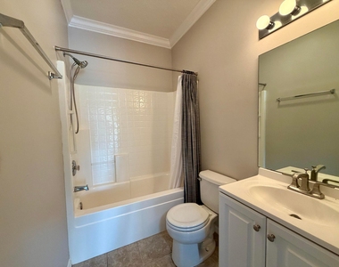 6295 33rd Manor - Photo Thumbnail 15