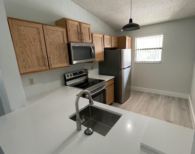 3350 Jaywood Terrace - Photo Thumbnail 20
