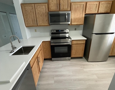 3350 Jaywood Terrace - Photo Thumbnail 21